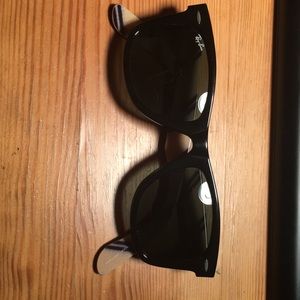 Rayban wayfarers